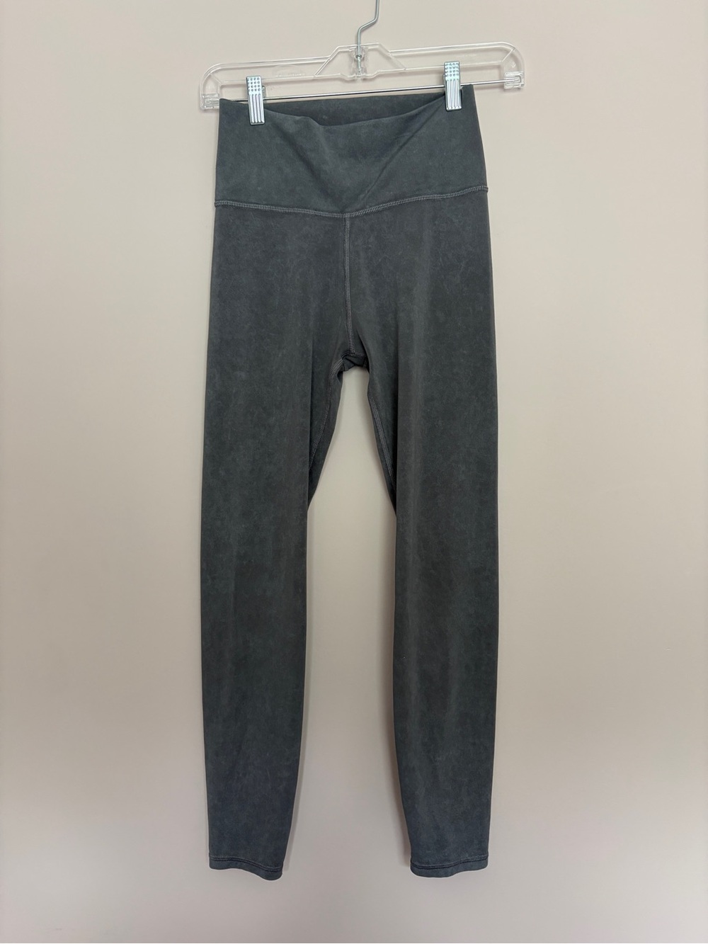 Vuori Washed Studio Legging Washed Charcoal - Picture 3 of 6